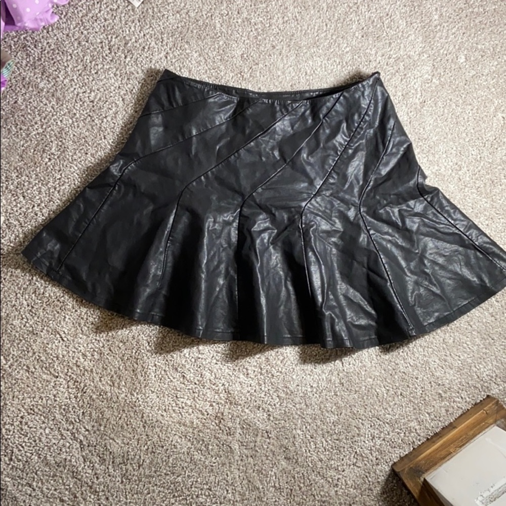Leather skirt